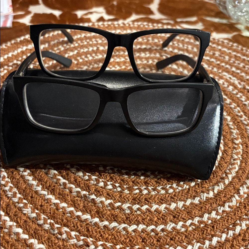 Stylish Black Eyeglasses Set